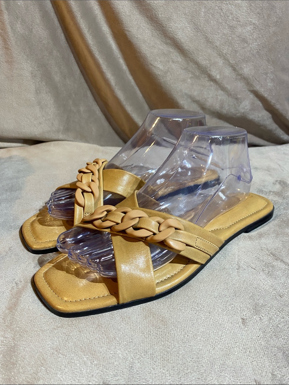 Tamaris Women’s Tan Chain-Detail Flat Slide Sandals 🆕